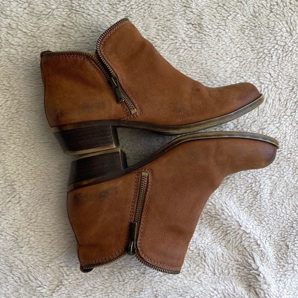 Lucky Brand Bartalino distressed leather zipper ankle booties - Picture 4 of 11